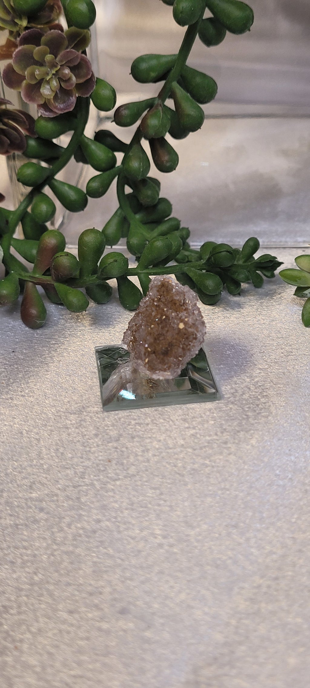 Druzy Crystal on Mirror Stand