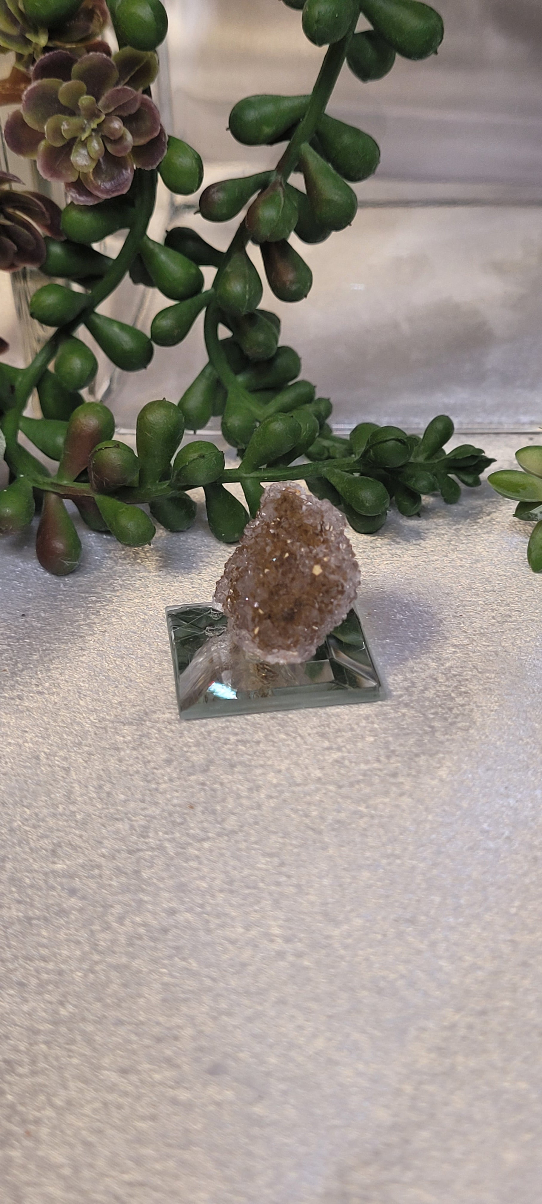 Druzy Crystal on Mirror Stand