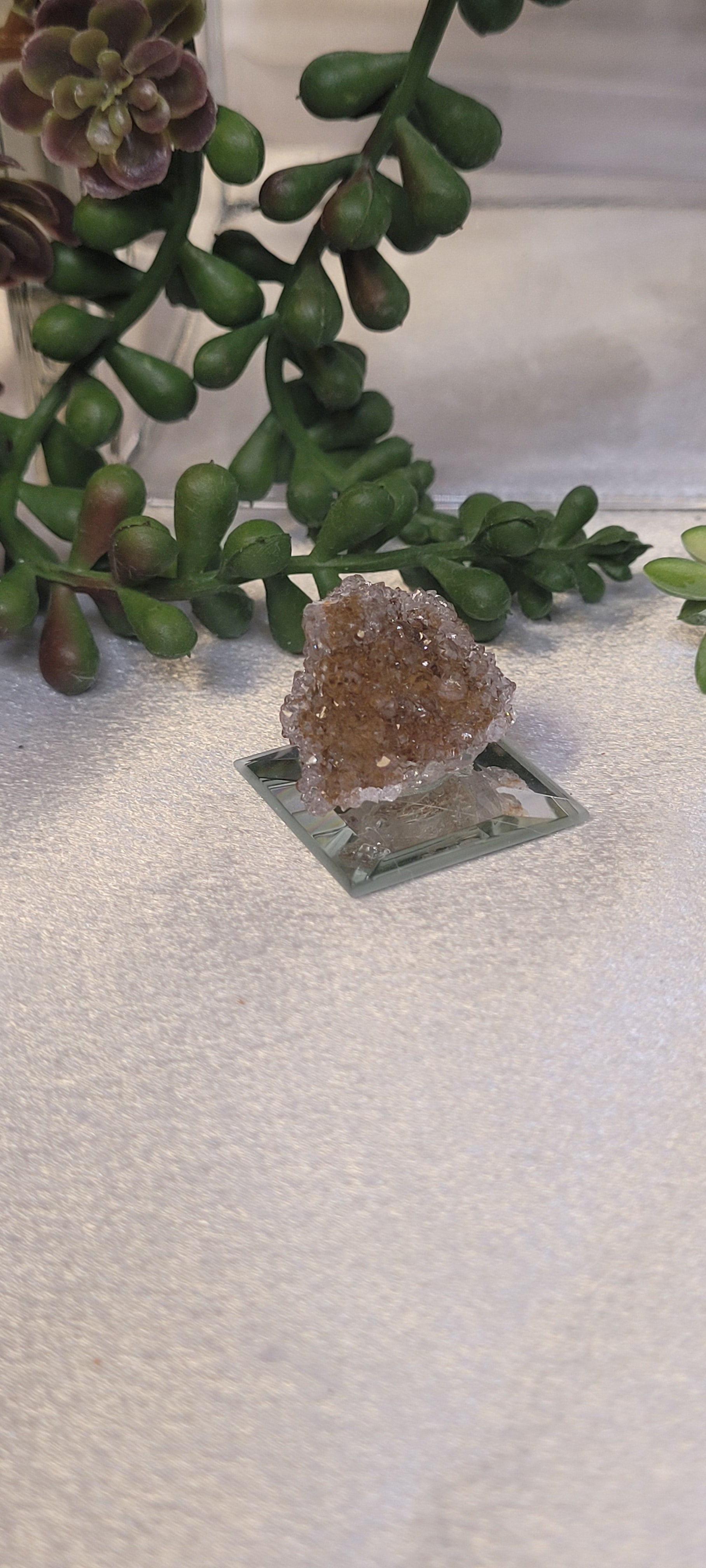 Druzy Crystal on Mirror Stand