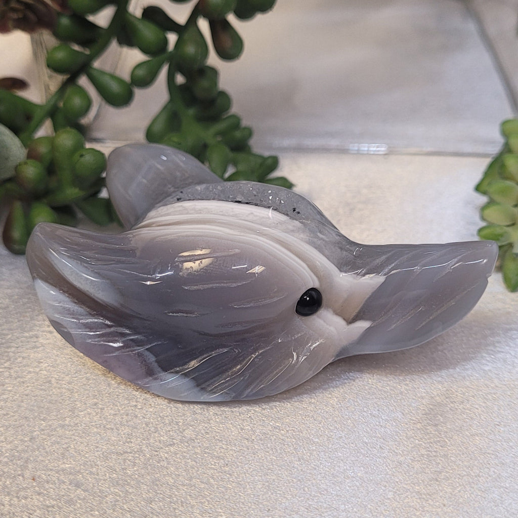 Agate  Gray Banded  Wolf Carving with Druzy • Crystal Wolf
