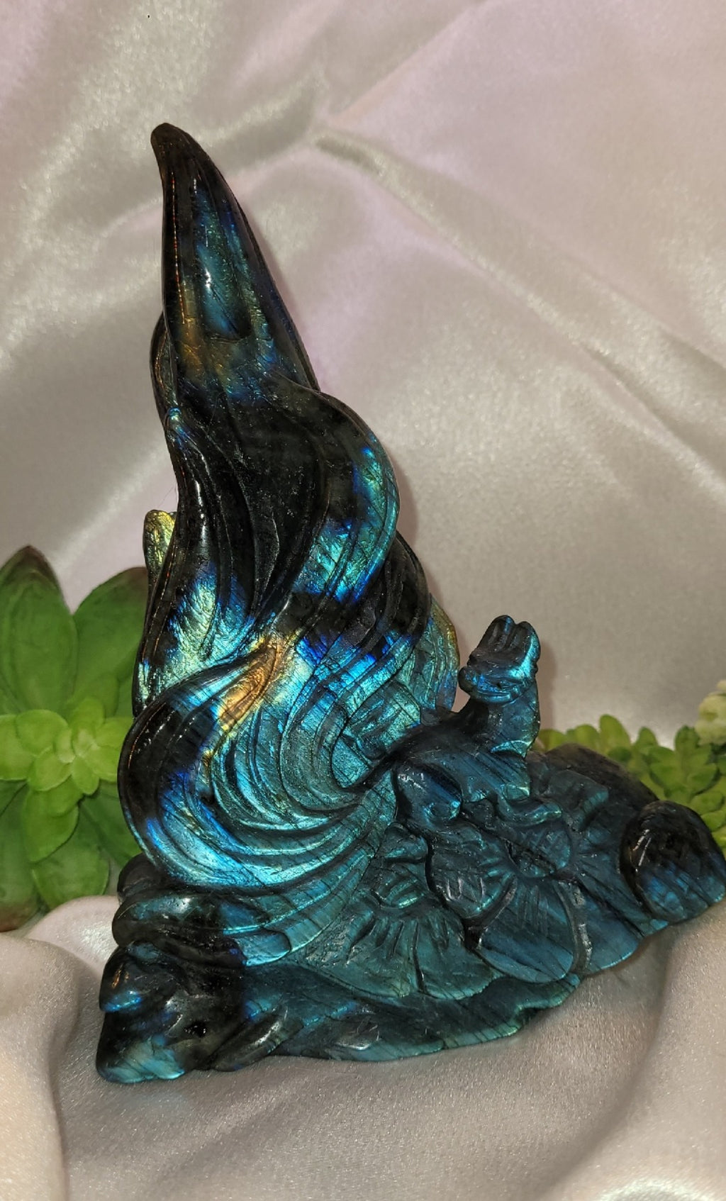 Labradorite Nine-Tailed Fox Carving ~Celestial Flame