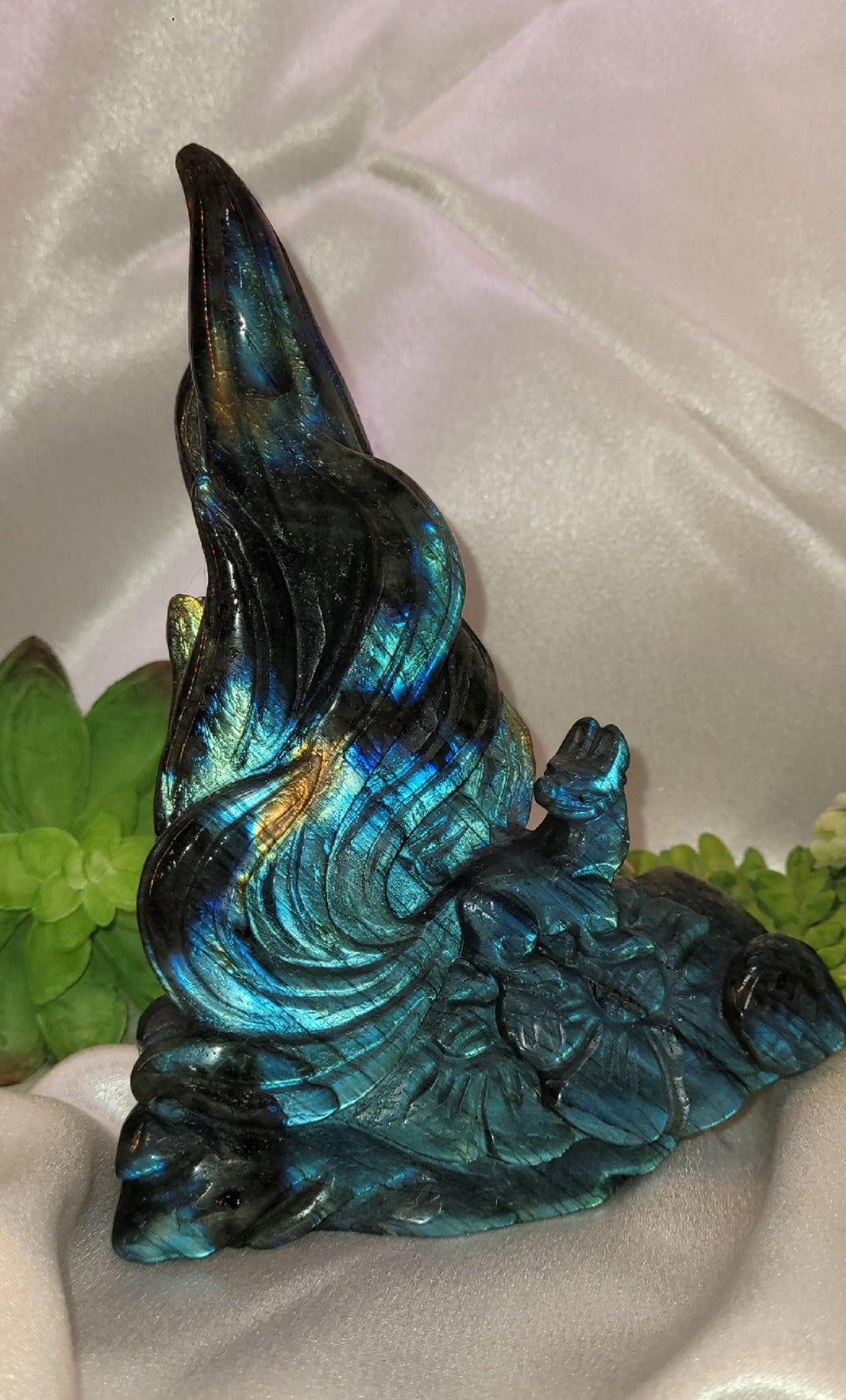 Labradorite Nine-Tailed Fox Carving ~Celestial Flame