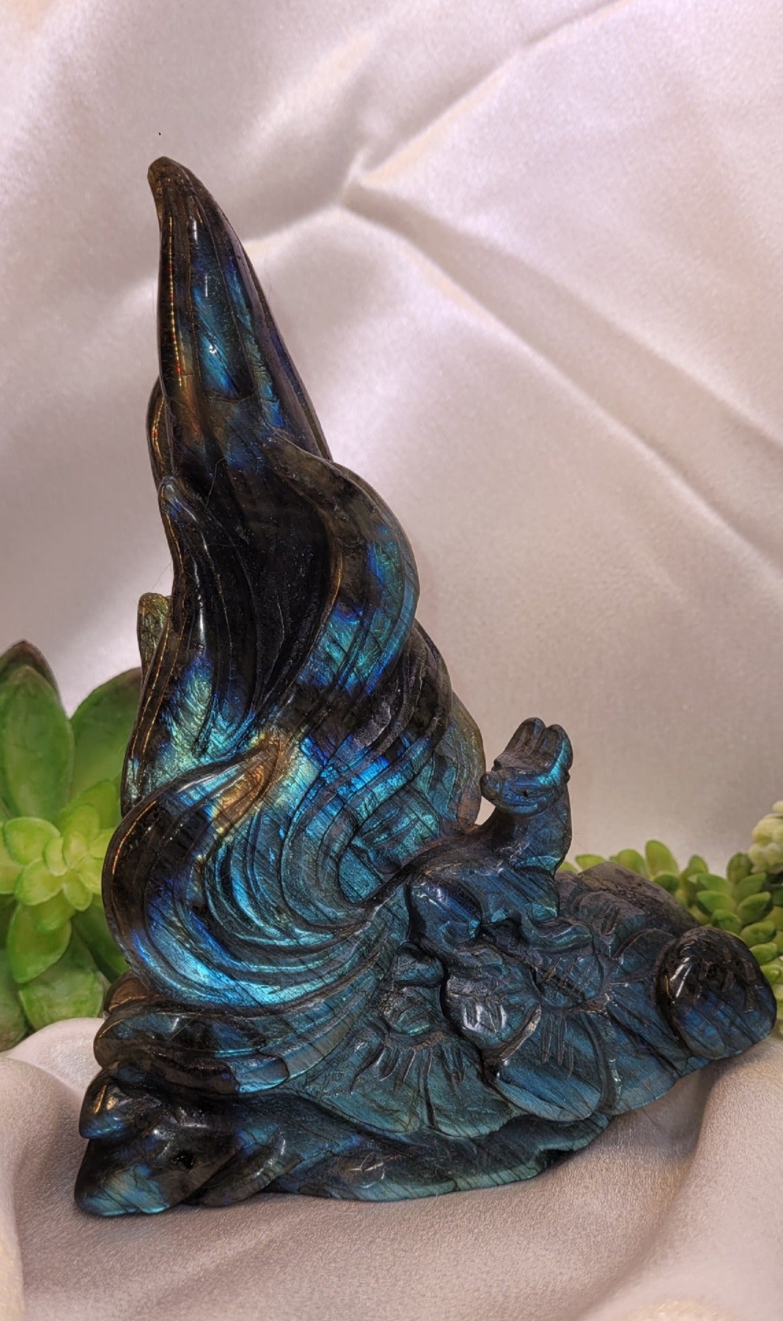 Labradorite Nine-Tailed Fox Carving ~Celestial Flame
