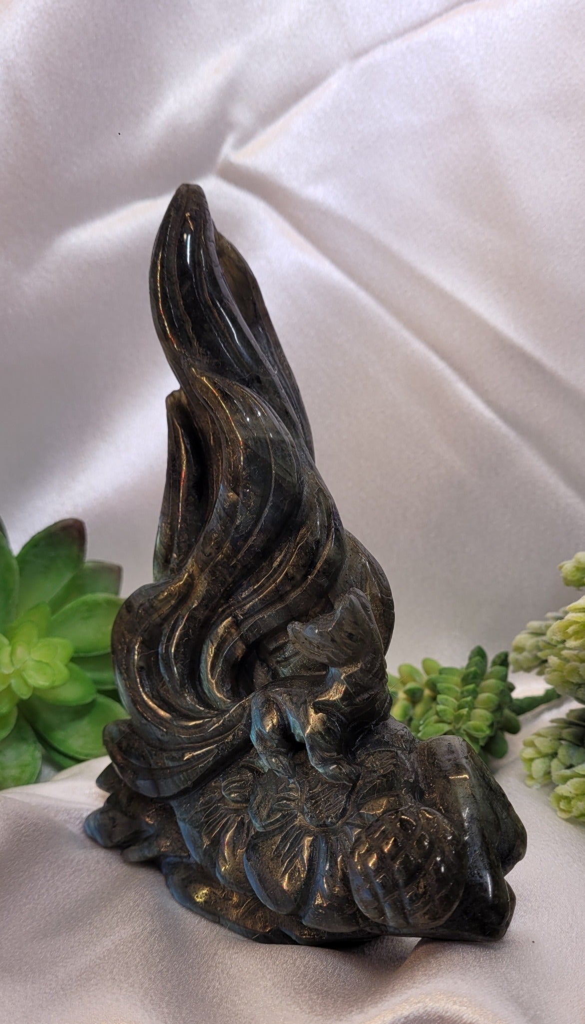 Labradorite Nine-Tailed Fox Carving ~Celestial Flame