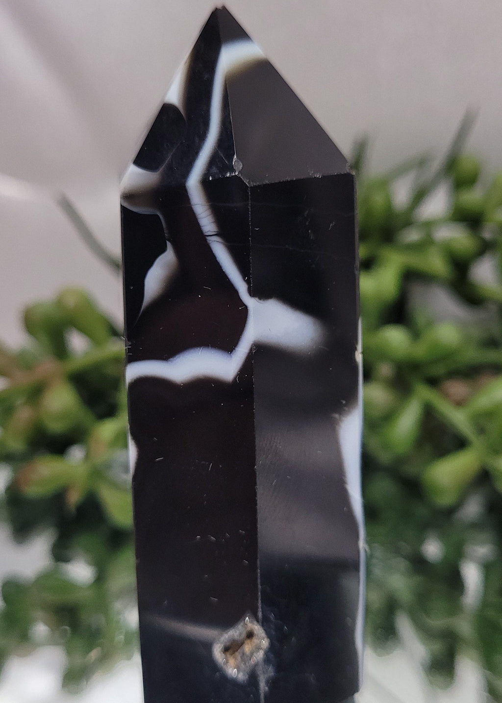 Druzy Agate Tower | Black & White Banded Agate Point | 78mm