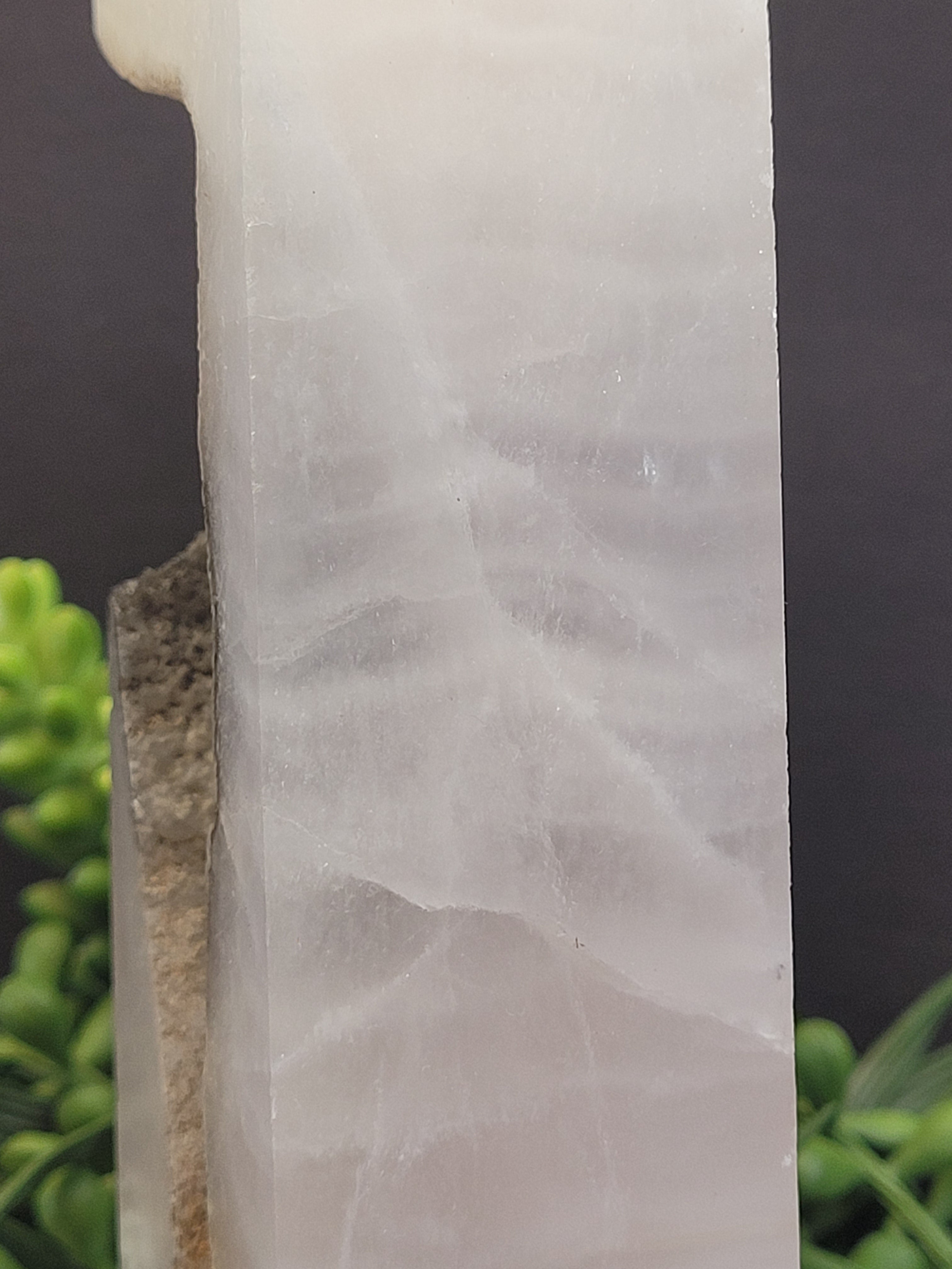 Blush White Onyx Portal Tower with Natural Druzy Window