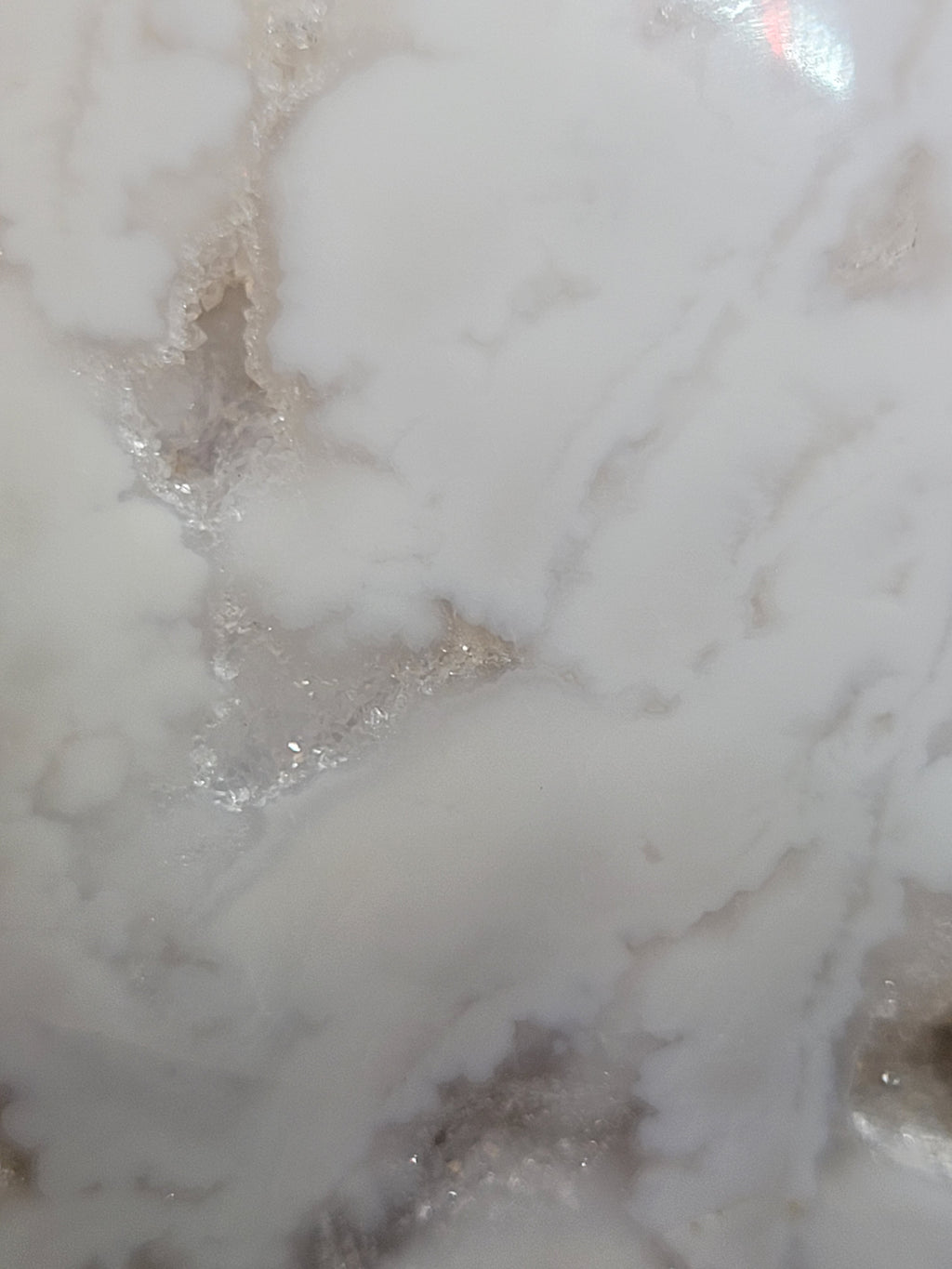 White Plume Agate Freeform • Multiple Druzy Pockets