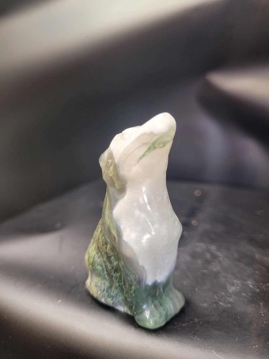 Moss Agate Howling Wolf Carving