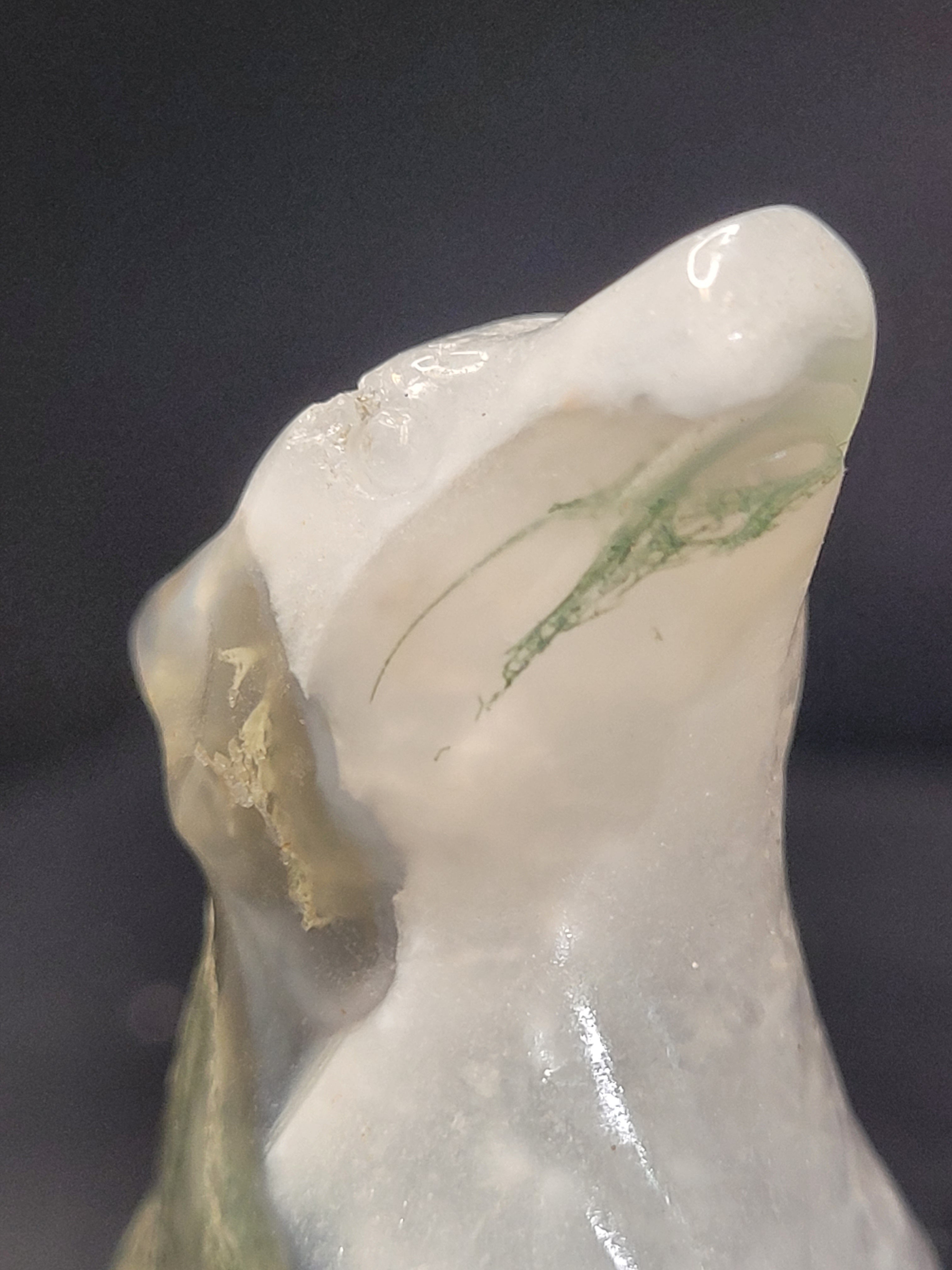 Moss Agate Howling Wolf Carving