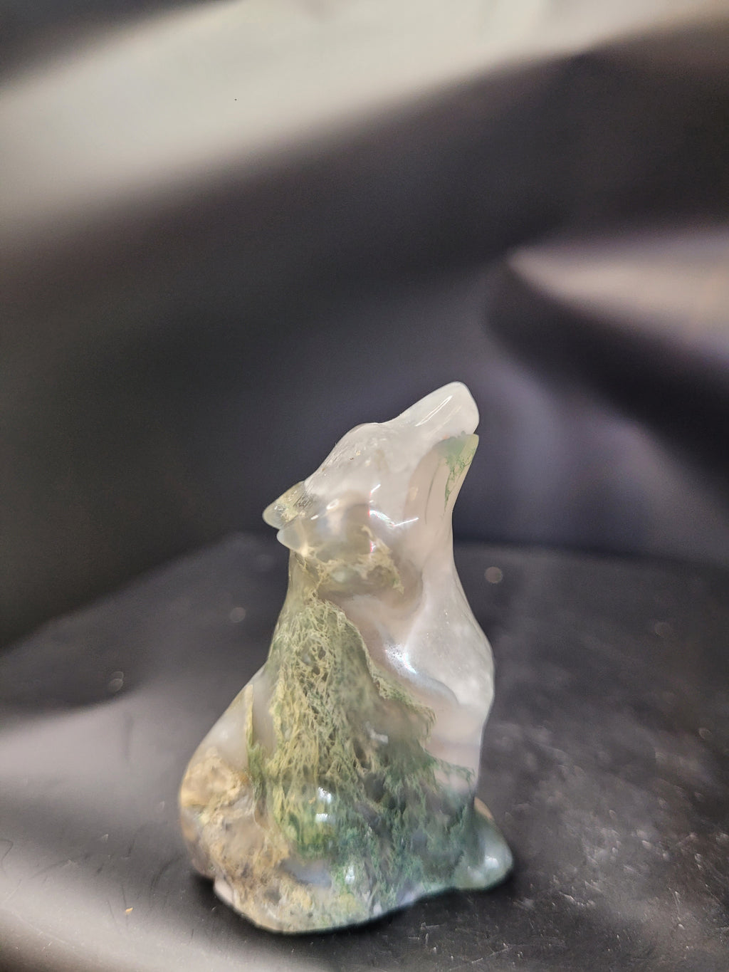 Moss Agate Howling Wolf Carving