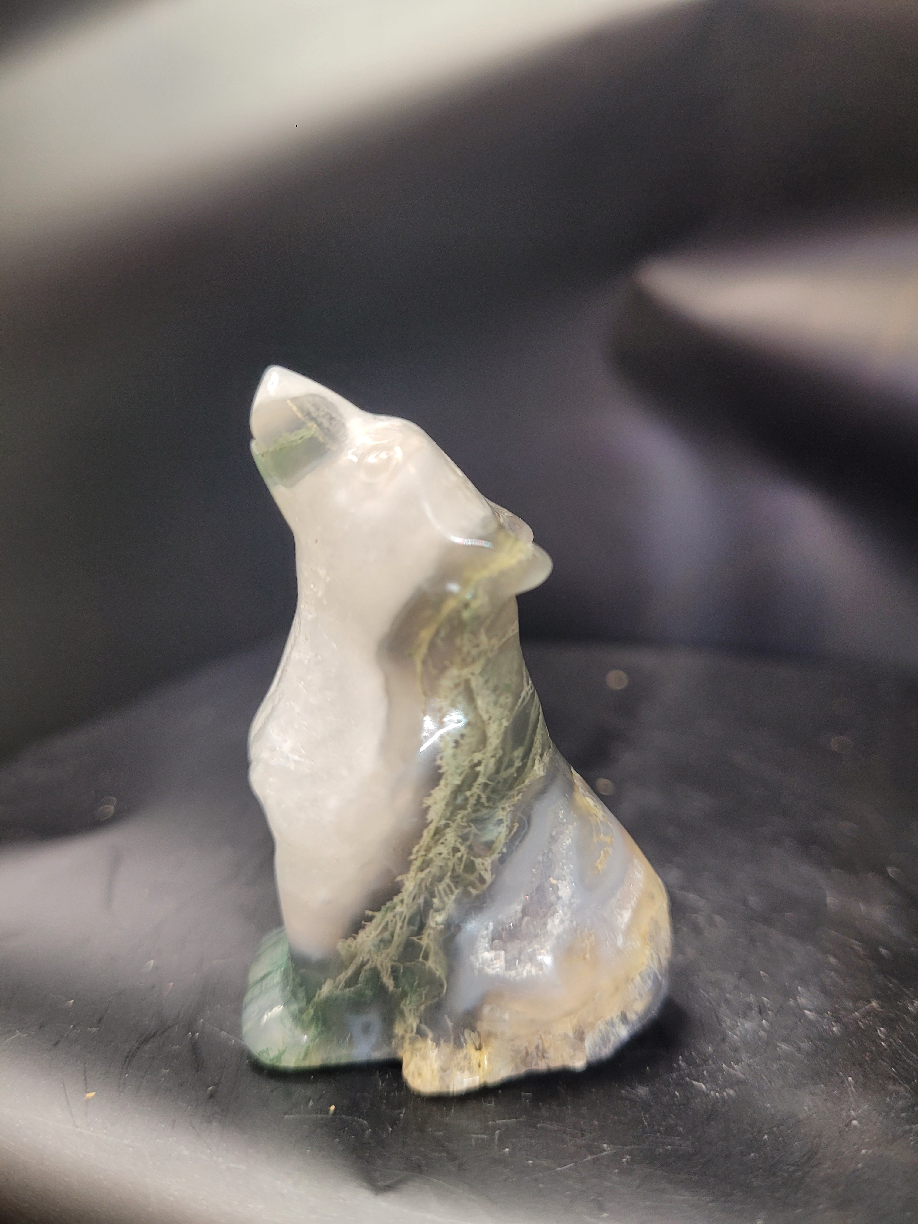 Moss Agate Howling Wolf Carving