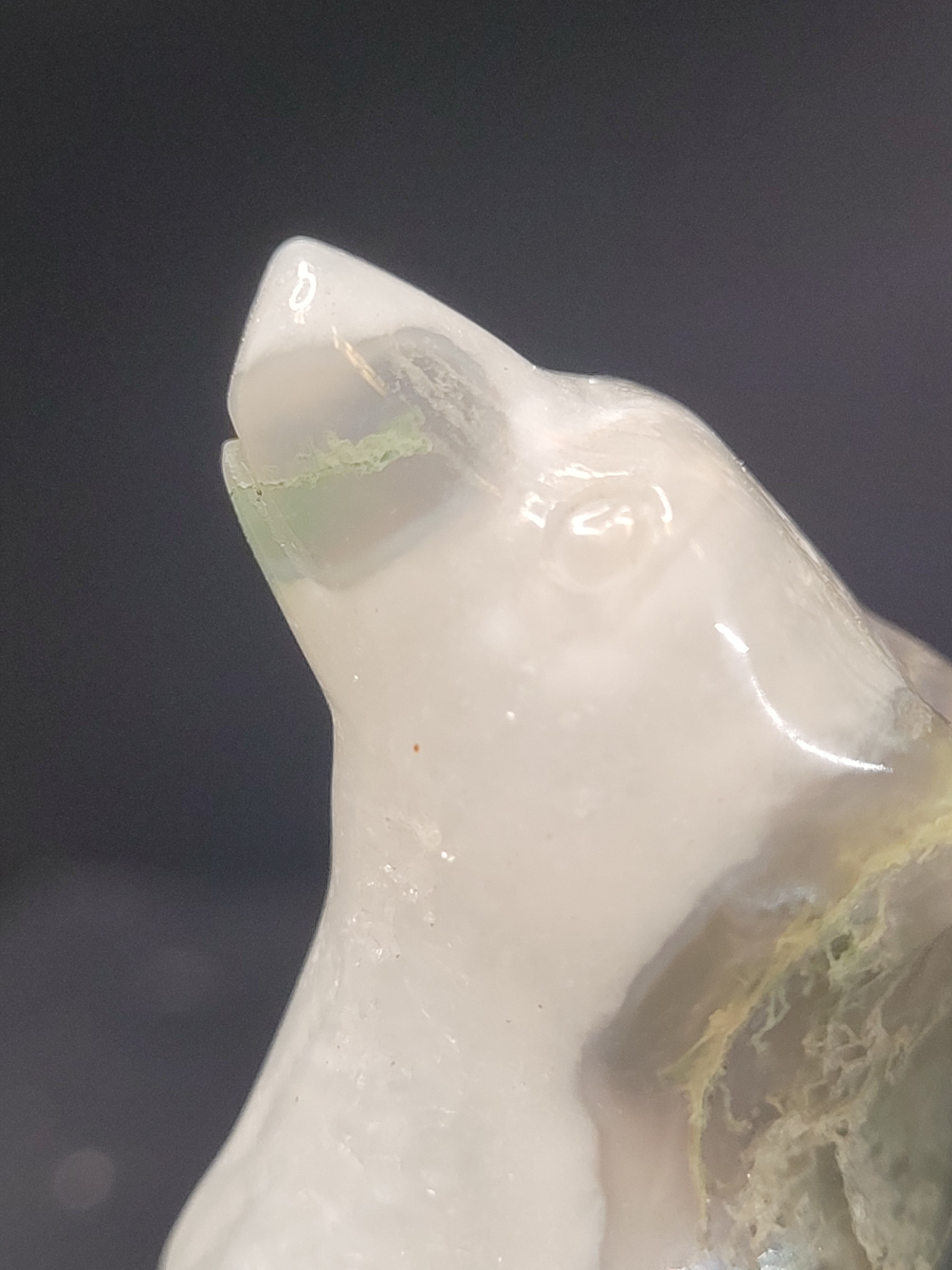 Moss Agate Howling Wolf Carving