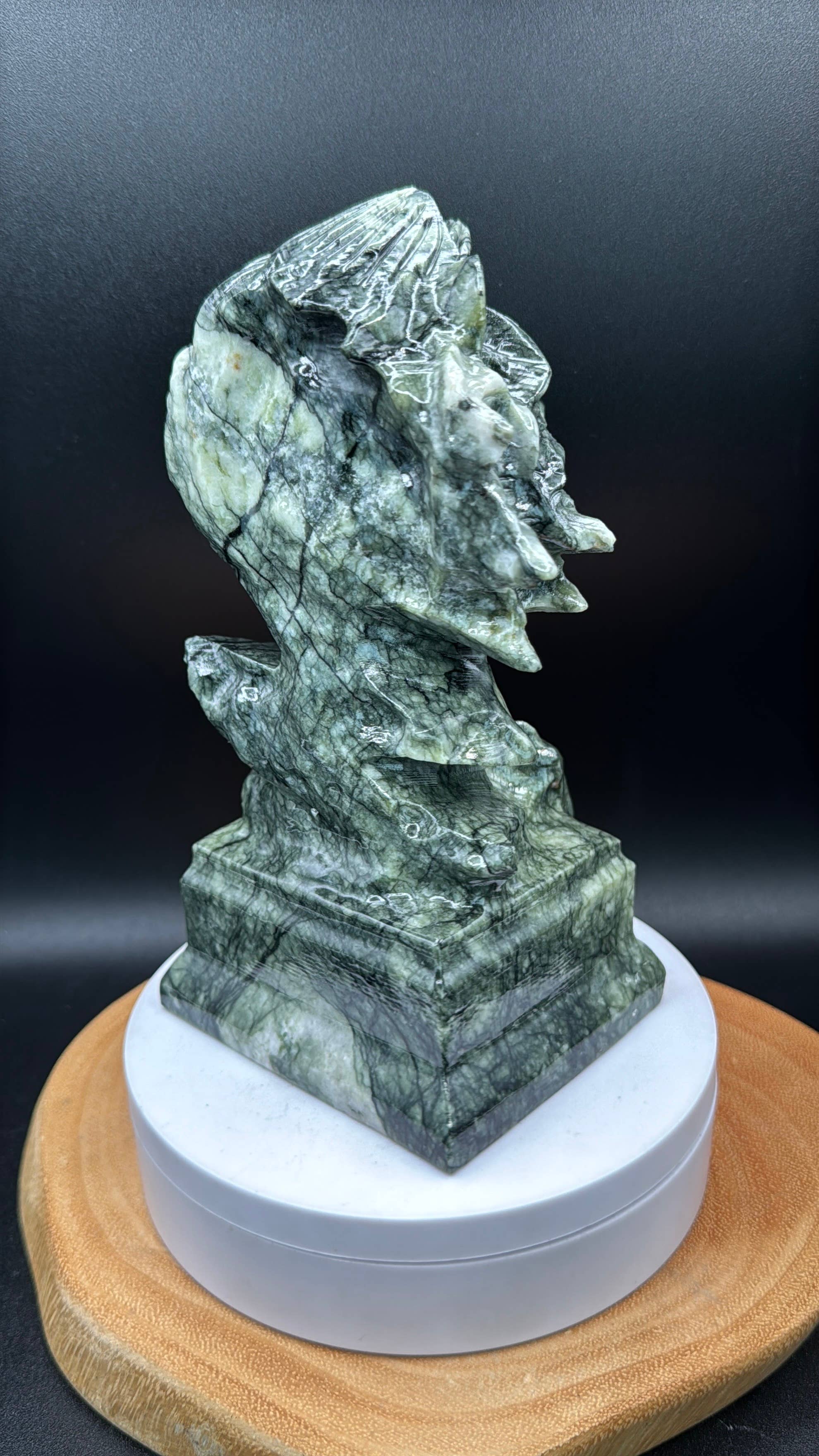 Serpentine Lion Carving 3.7lbs