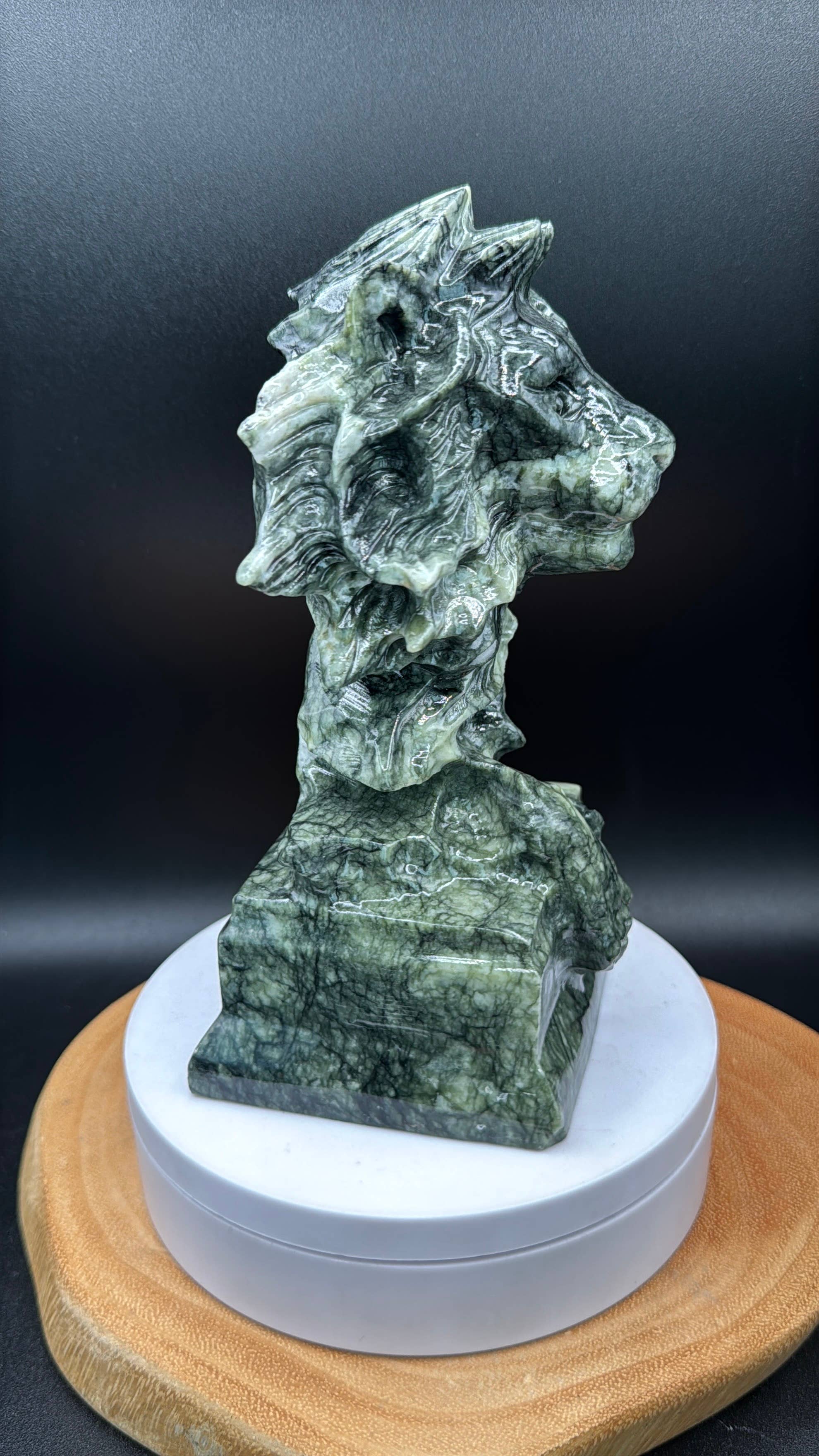 Serpentine Lion Carving 3.7lbs