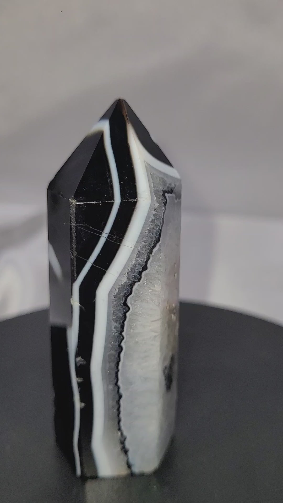 Druzy Agate Tower | Black & White Banded Agate Point | 78mm